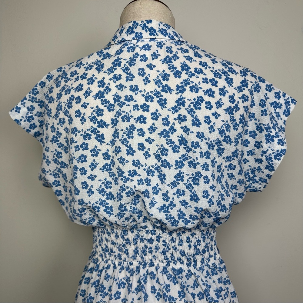 Monteau White and Blue Floral Dress - Picture 6 of 10